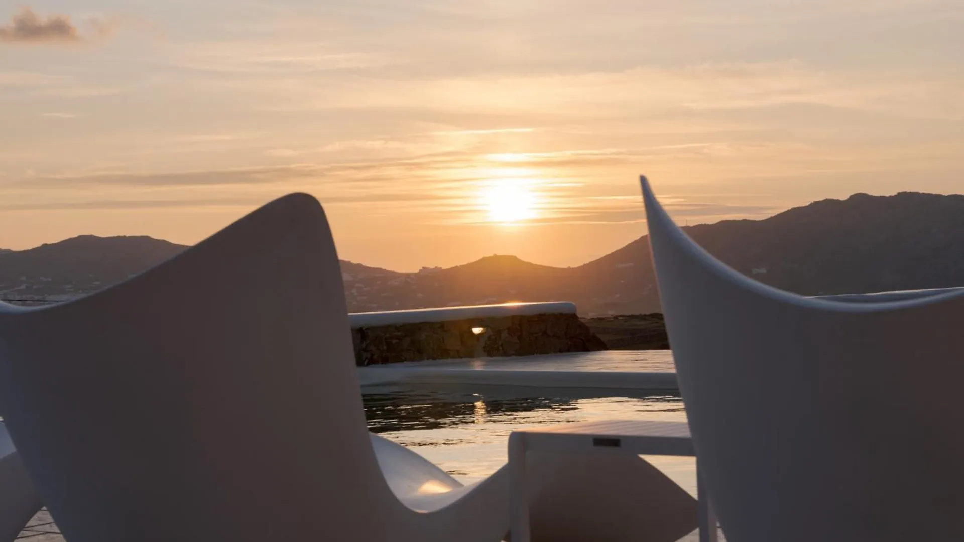 Mykonian Icon Villa Mykonos Town ギリシャ