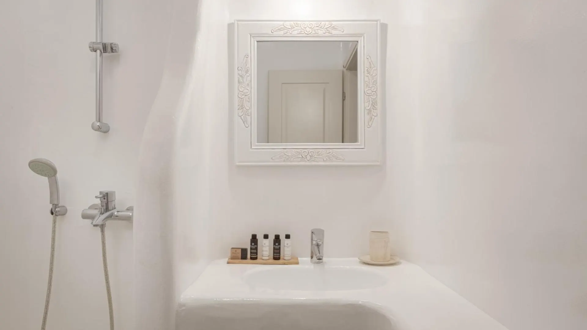 Mykonian Icon Villa Mykonos Town ギリシャ